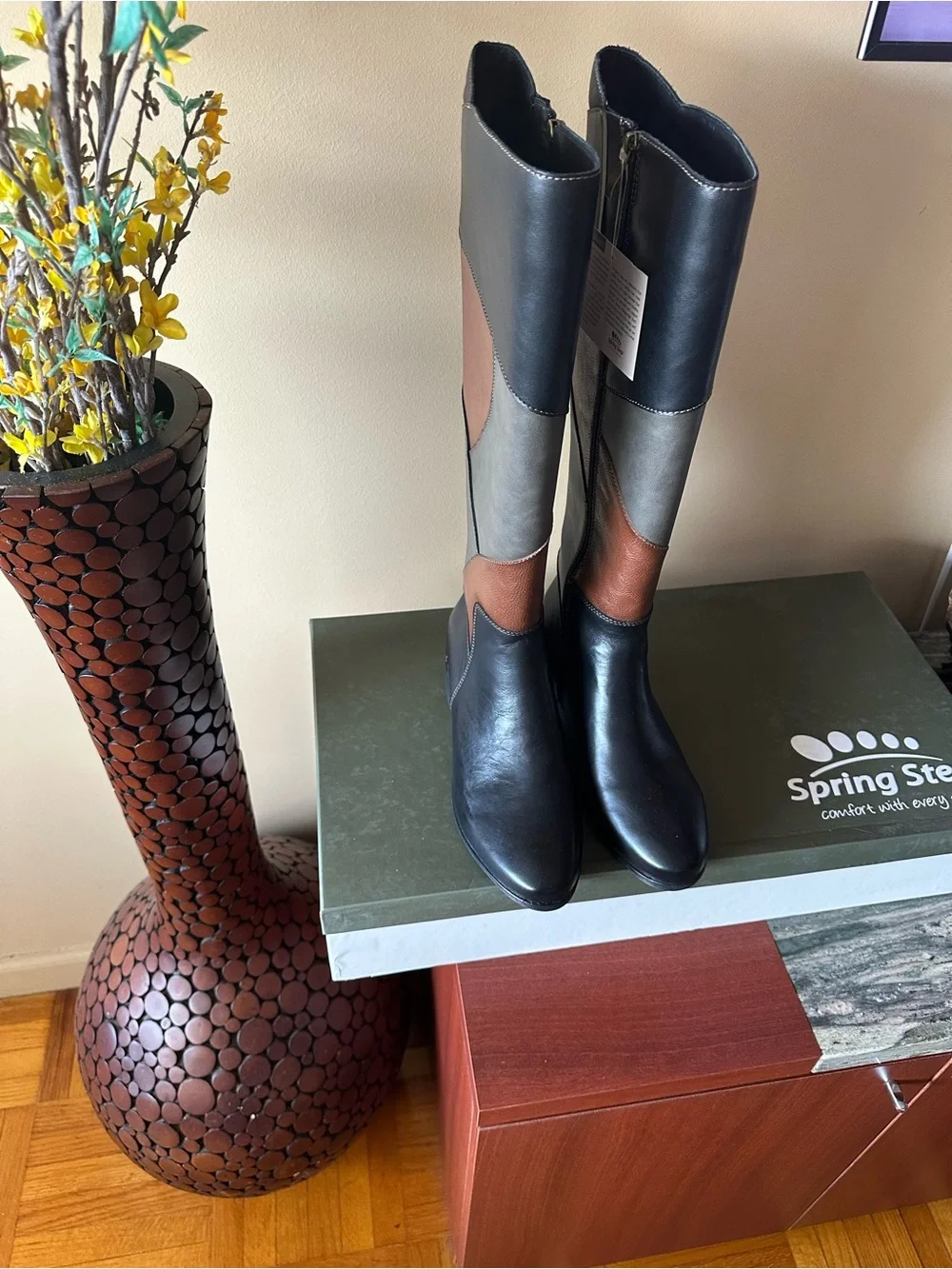 NIB Spring Step Patchwork Boots.high-quality Multi-color combo leather.s40(US 9)